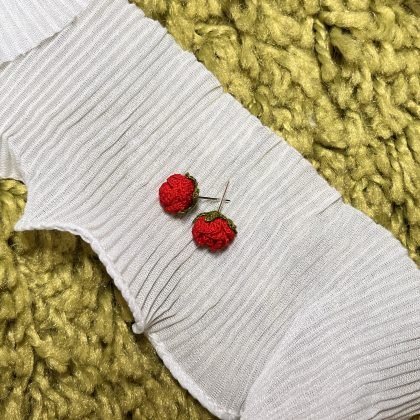 Rose Stud Earrings (Classic Red)